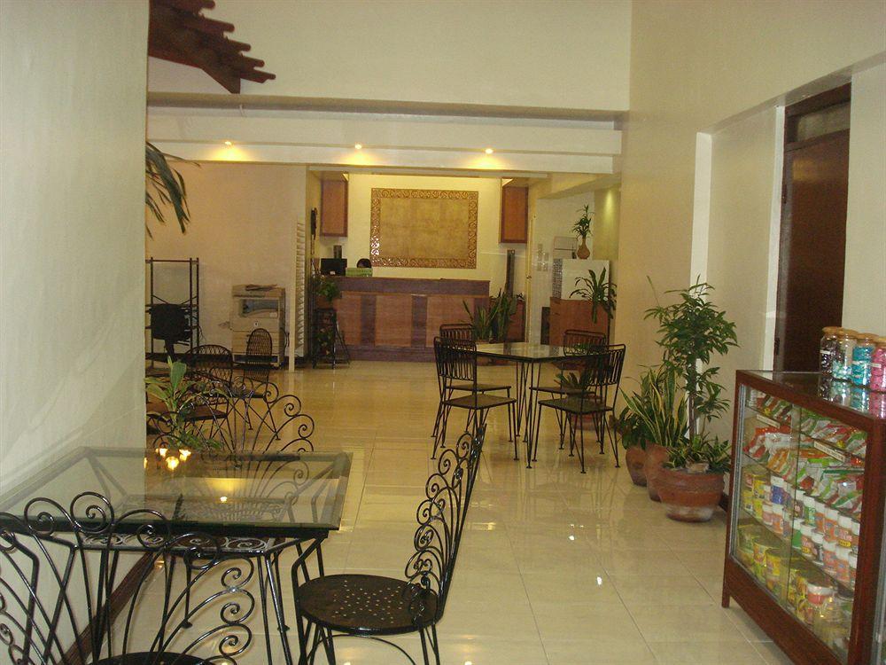 El Rico Suite Makati By Reddoorz Makati City Eksteriør bilde