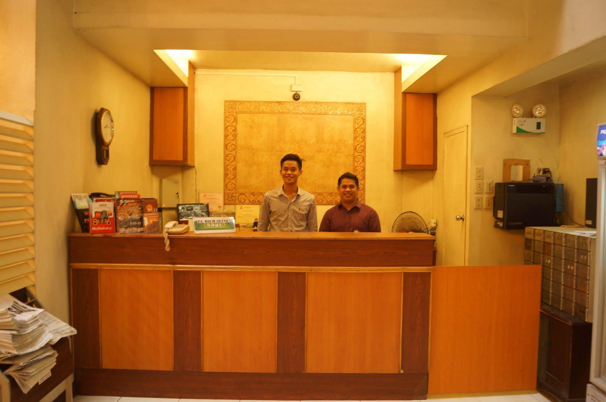 El Rico Suite Makati By Reddoorz Makati City Eksteriør bilde