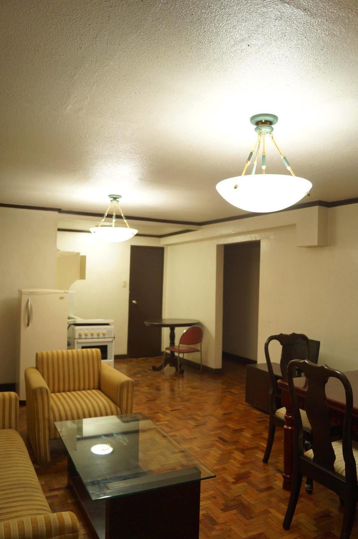 El Rico Suite Makati By Reddoorz Makati City Eksteriør bilde